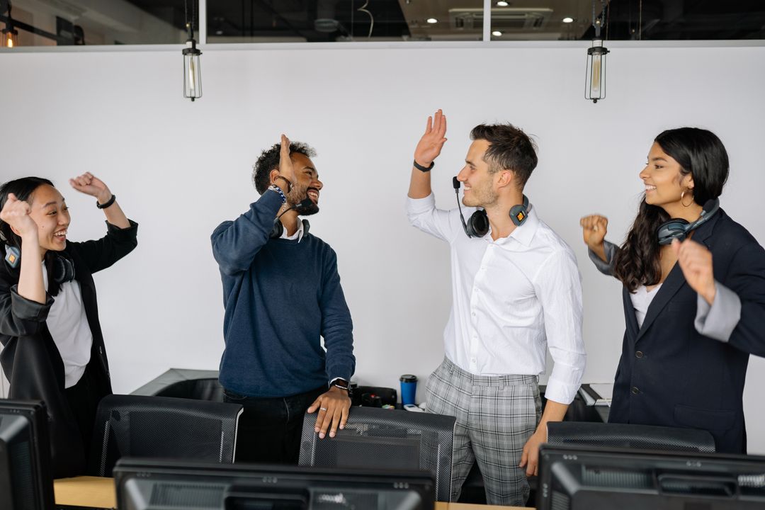 成果を共有するチーム